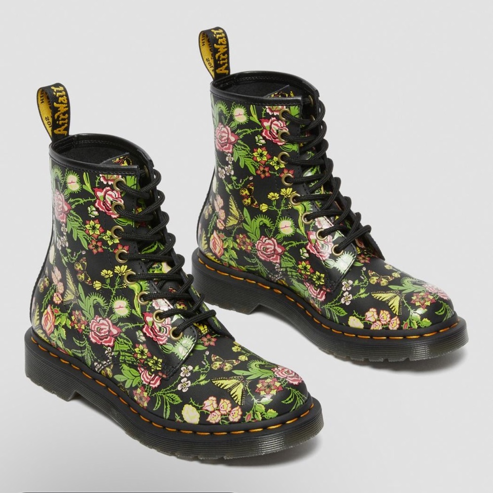 NEW Dr. Martens 1460 floral bloom leather lace up boots chic